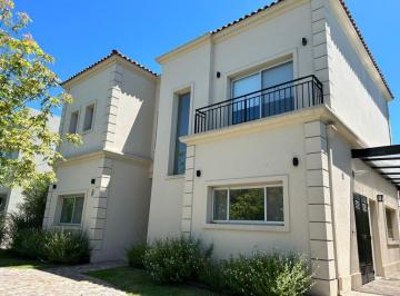 Casa de 5 ambientes, Tigre · Venta Barrio Tipas, Nordelta