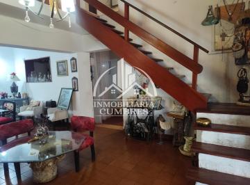 Casa · 90m² · 4 Ambientes · 1 Cochera · Casa en Venta Macrocentro
