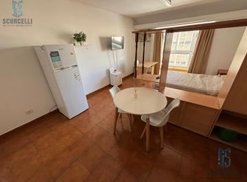 Departamento · 34m² · 1 Ambiente · Depto. de 34 M&sup2;/ Balcón Cub/ Super Luminoso/ Reciclado con Vista Abierta!