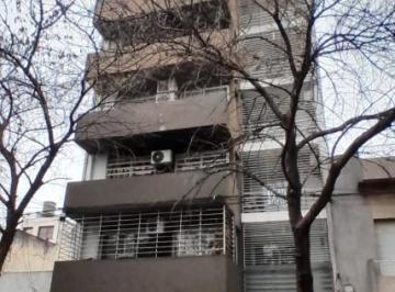 Oficina comercial · 20m² · 1 Ambiente · Planta Baja - Cochera Oficina - Impecable - A/a - Baño - Terraza Privada