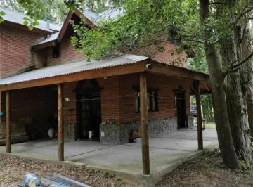 Casa de 5 ambientes, Santa Teresita · Casa en Venta - 4 Dorm. 2 Baños - Santa Teresita