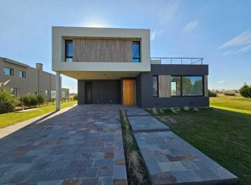 Casa · 255m² · 7 Ambientes · 2 Cocheras · Hermosa Casa 7 Ambientes en Venta en San Eliseo Golf, San Vicente - Canning, G. B. a. Zona Sur. Oportun
