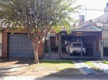 Casa · 146m² · 5 Ambientes · 1 Cochera · Venta - Fisherton - Casa 2 Dorm. - Impecable
