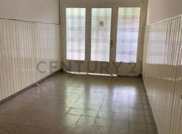 PH · 53m² · 2 Dormitorios · 1 Cochera · Venta P. H Al Frente. Dos Dorm. y Patio. 12 Entre 35 y 36.