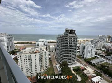 Foto1 · Oportunidad! Wind Tower de 2 Dorm., Hermosa Vista Al Mar!
