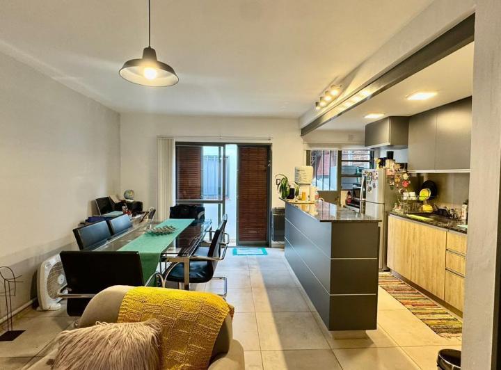 Departamento en venta en Villa Dominguez · 5 ambientes