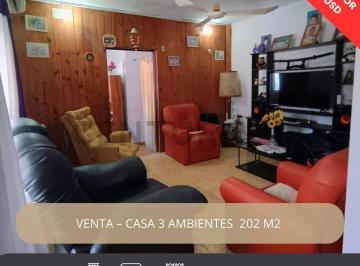 Casa · 60m² · 3 Ambientes · Venta Casa 3 Ambientes, a 500 m de La Estacion de Ezpeleta