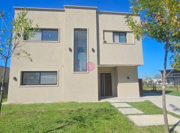 Casa · 172m² · 4 Ambientes · Casa en Venta en Barrio San Pablo, Pilar, G. B. a. Zona Norte