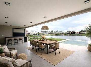 Casa · 239m² · 6 Ambientes · 2 Cocheras · Casa en Venta en Santa Ana, Villanueva, Tigre
