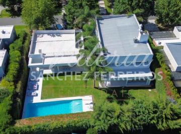 Casa · 350m² · 4 Ambientes · 1 Cochera · Casa a La Venta de 3 Ambientes en Altos de Hudson II