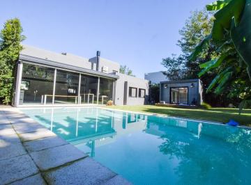 Casa · 200m² · 4 Ambientes · 2 Cocheras · Casa Chalet en Venta en San Matias - Area 3, San Matias, Escobar