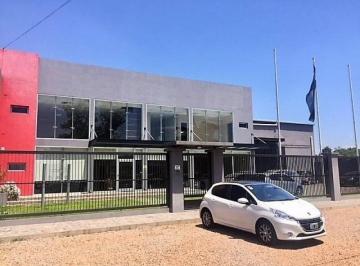 Bodega-Galpón · 1400m² · 5 Ambientes · Venta, Salón Comercial, Oficina, Sala de Reuniones, Galpon, Porton Para Camiones
