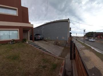 Casa · 250m² · 6 Ambientes · 4 Cocheras · Casa en Venta - 5 Dorm. 4 Baños - Cochera y Depto - 400 m² - San Clemente del Tuyú