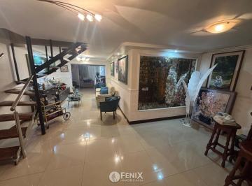 Casa · 220m² · 6 Ambientes · 1 Cochera · Cf1352 - Casa en Venta - 5 Dorm. - Av Almte. Brown y Lavalle