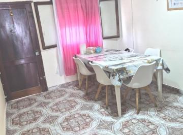 Casa · 135m² · 3 Ambientes · 2 Cocheras · Casa en Venta Lomas de Zamora