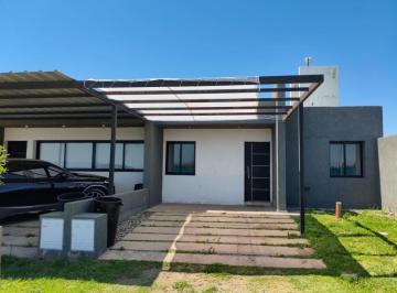 Casa · 110m² · 3 Ambientes · 1 Cochera · Venta Duplex San Ignacion Village - a Estrenar!barrio Cerrado, con Seguridad