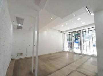 Local comercial · 60m² · 1 Ambiente · Local Comercial en Alquiler - Recoleta
