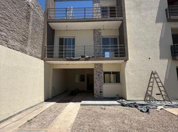 Departamento de 5 ambientes, Guaymallén · Venta Dúplex B°rincón Veneto