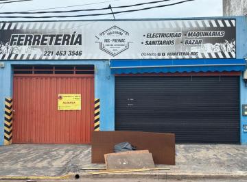 Local comercial de 2 ambientes, La Plata · Amplio Local Comercial en Alquiler