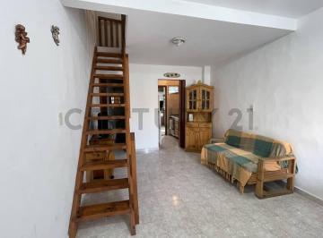 Casa · 50m² · 3 Ambientes · 1 Cochera · Venta de Casa Duplex 3 Ambientes en Mar del Tuyu