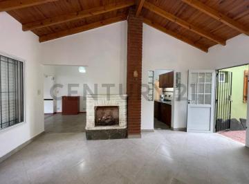 Casa · 330m² · 8 Ambientes · 2 Cocheras · Venta de Casa Sobre Lote Propio en Santa Teresita