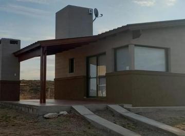 Casa · 93m² · 2 Ambientes · Casa con Pileta en Venta - Villa Santa Cruz del Lago, Cordoba.