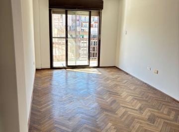 Departamento · 75m² · 5 Ambientes · Corrientes 1273