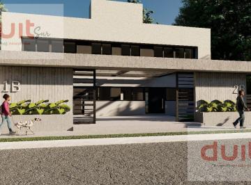 Casa · 140m² · 5 Ambientes · 2 Cocheras · Se Ofrece Dúplex en La Calle Principal de San Ignacio, Muy Amplio, de Tres Dorm.!