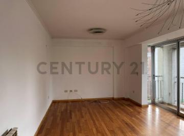 Departamento · 110m² · 4 Ambientes · 1 Cochera · Departamento en Alquiler en La Plata de Categoria Piso 7