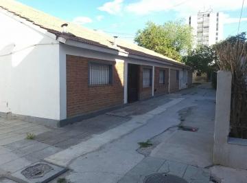 Casa · 95m² · 5 Ambientes · Casa Dos Dorm. en Alta Barda