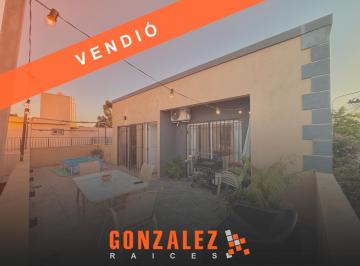 PH · 120m² · 3 Ambientes · 2 Cocheras · PH en Ciudad Evita - 3 Amb y Terraza