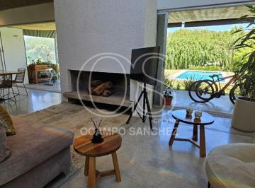 Casa de 5 ambientes, Córdoba · Apto Credito! Bº El Balcón, Valle Escondido, 3 Dorm., 1 Suite, Jardín y Pileta.