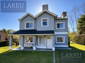Casa · 154m² · 4 Ambientes · 2 Cocheras · Casa en Venta - La Casualidad, Pilar