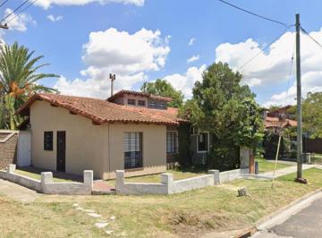 Casa · 80m² · 4 Ambientes · 1 Cochera · Venta, Casa, 4 Ambientes, Apto Crédito, Jardín, Lavadero, Escritorio, Cochera, Ituzaingó.
