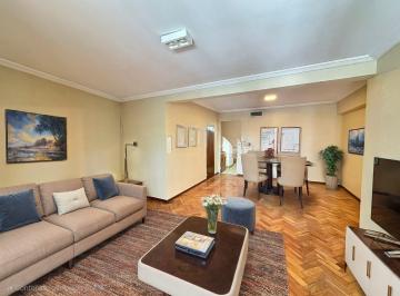 Departamento · 125m² · 8 Ambientes · 1 Cochera · Venta Departamento Piso Exclusivo de 3 Dorm. 1 en Suite y Balcón Apto Crédito en Zona Centro