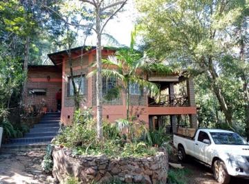 Casa · 300m² · 7 Ambientes · 2 Cocheras · Chalet en Venta en 2 de Mayo - Misiones