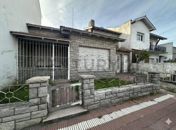 Casa · 157m² · 4 Ambientes · 1 Cochera · Venta Casa 4 Ambientes Mar del Plata