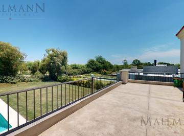 Casa · 300m² · 6 Ambientes · Venta Casa 3 Dorm. en Pilará, La Volanta