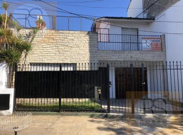 Casa · 170m² · 4 Ambientes · 1 Cochera · Casa 4 Ambientes en Venta - Villa Sarmiento