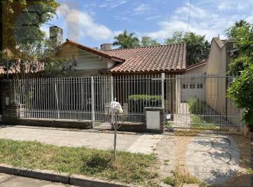Casa · 160m² · 3 Ambientes · 3 Cocheras · Casa con Dependencia en Venta - Villa Sarmiento