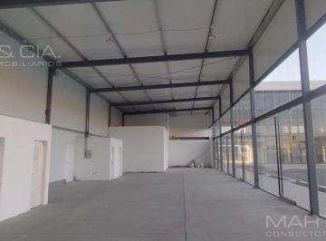 Local comercial · 50m² · 1 Ambiente · 30 Cocheras · Locales en Alquiler Zona Ruta 5
