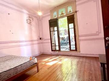 Se ofrece en alquiler de un DEPÓSITO  en casona de más de 150 años de antigüedad · Deposito– Almagro (Caba)