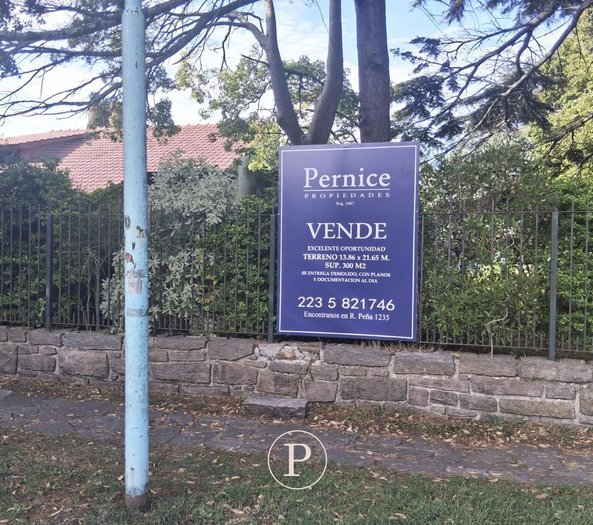 Lote de 300 m2 en esquina, listo para construir — Los Troncos