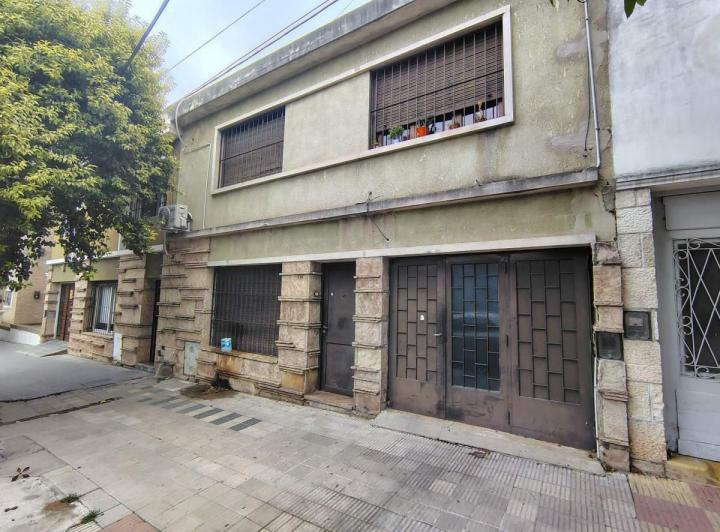Casa · 116m² · 7 Ambientes · 1 Cochera