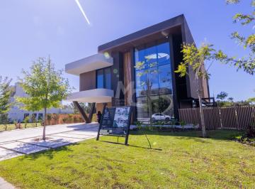 Casa · 1000m² · 7 Ambientes · 2 Cocheras · Casa a Estrenar en Venta en El Yacht