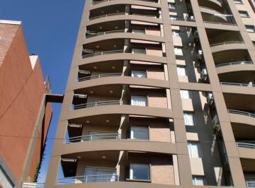 Departamento de 4 ambientes, Quilmes · Venta: Piso