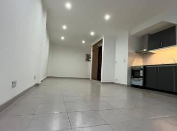 PH · 33m² · 1 Ambiente · PH a Nuevo, Bajas Expensas, Todo Luz y Tranquilidada m del Hospital Garraham Caba