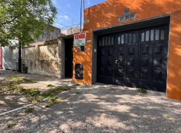 Casa · 319m² · 10 Ambientes · 2 Cocheras · República Siria Al 1700