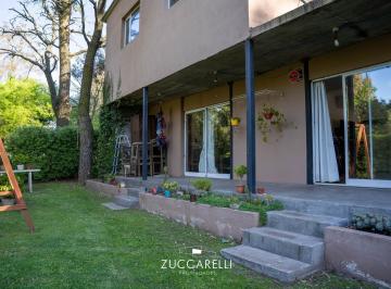 Casa · 210m² · 5 Ambientes · Casa en Venta de 5 Ambientes con Parque Colinalegre