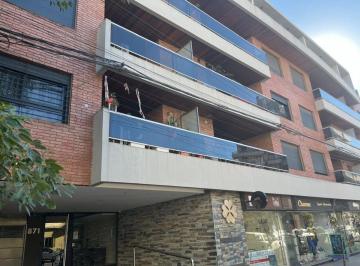 Departamento de 3 ambientes, Córdoba · Calidad Inarco - 2 Dor + Escritorio + Cochera